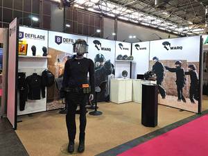 Stand en L avec accessoires